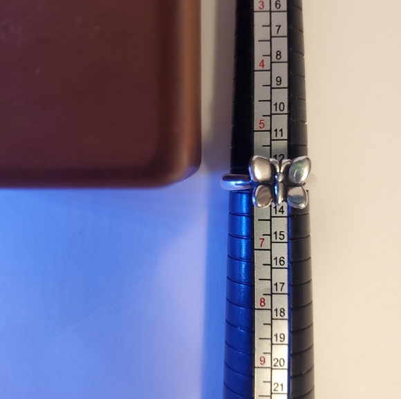 James Avery Retired Butterfly Ring,  size 6 - Picture 10 of 10